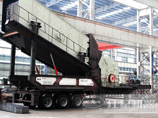 輪胎式移動(dòng)破碎站:搭載反擊破