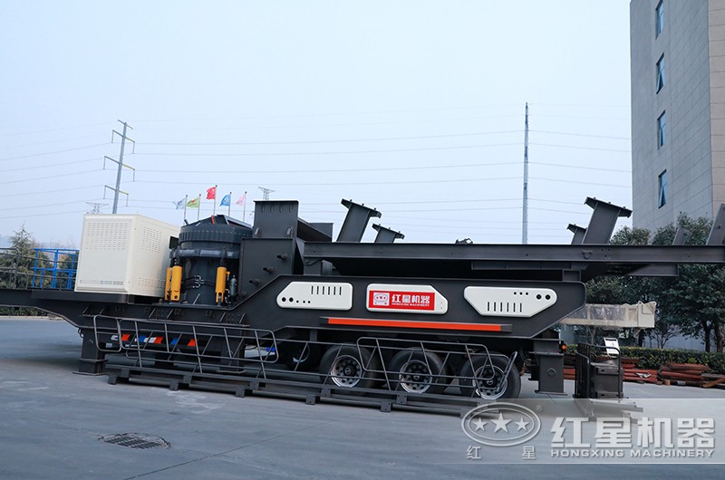 搭載圓錐破的移動破碎機(jī)