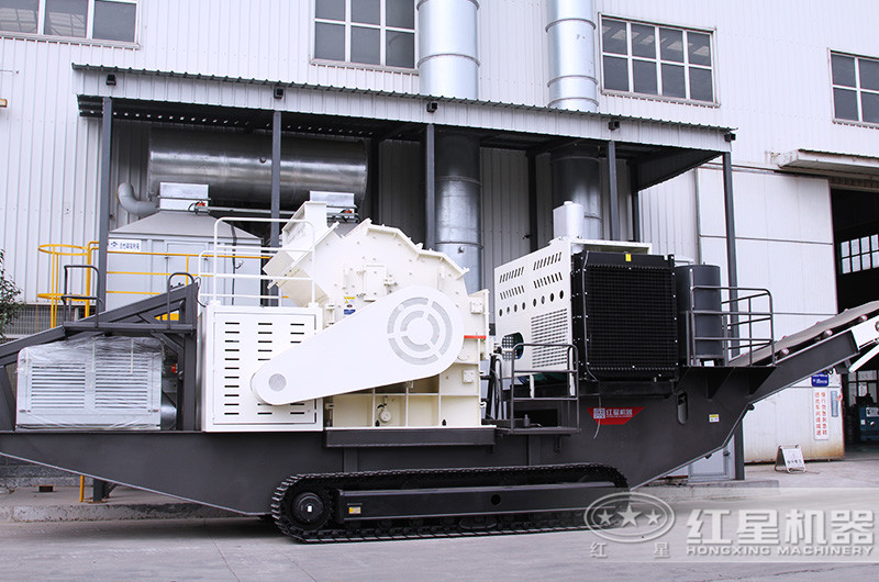 履帶移動碎沙機，船型車架，配細(xì)碎機，效率高細(xì)碎制砂