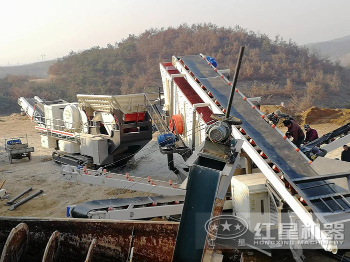 移動(dòng)式混凝土破碎機(jī)現(xiàn)場(chǎng)