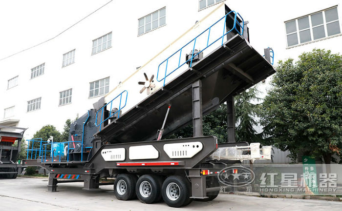 移動反擊式破碎機(jī)