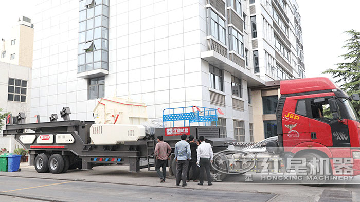 紅星機器發(fā)貨現(xiàn)場