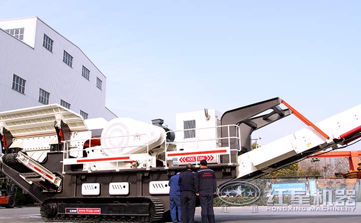 石頭移動(dòng)磨砂機(jī)設(shè)備廠區(qū)