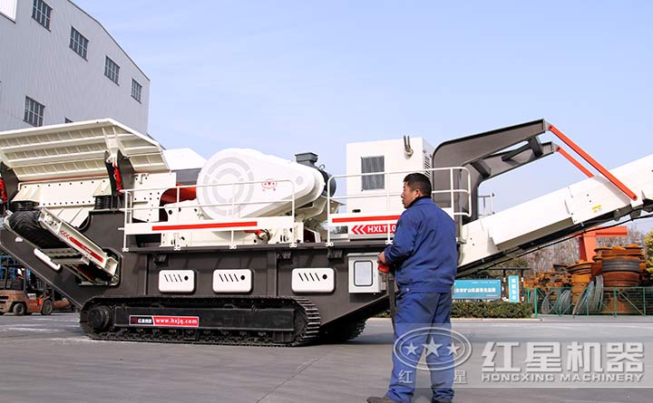 履帶式移動砂石機(jī)設(shè)備